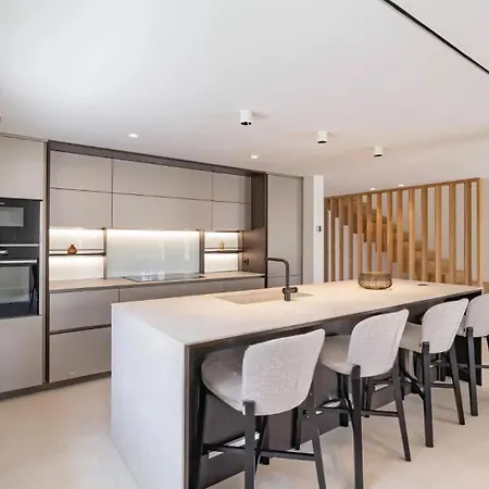 Horizons Luxury *